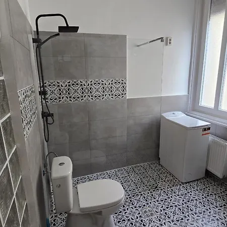 بيت ضيافة Astoria *